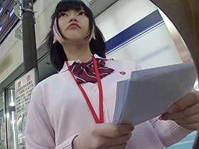 池袋で話題の妹カフェ 人気NO.1少女 裏オプ交渉 こっそりAVデビュー　サンプル画像04